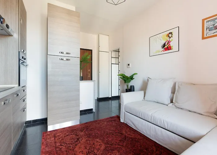 Guesthost - Corvetto M3 - Comfy With Balcony! * Milan