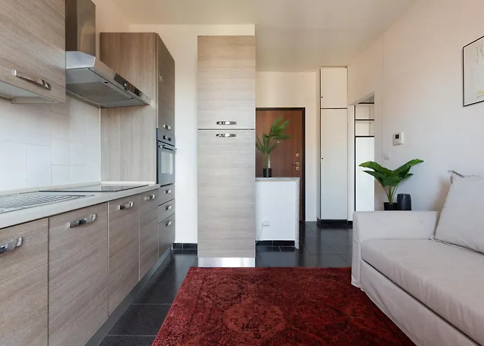 Apartment Guesthost - Corvetto M3 - Comfy With Balcony! *