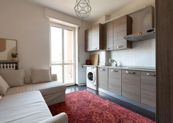 Guesthost - Corvetto M3 - Comfy With Balcony! Apartment Milan